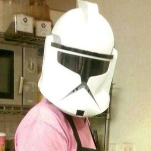 Meet your Posher, Tee